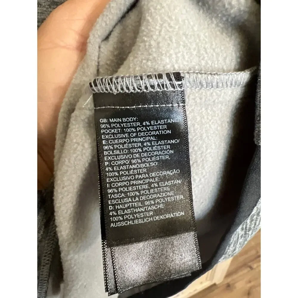 The North Face size XL gray 1\2 zip pullover fleece lined